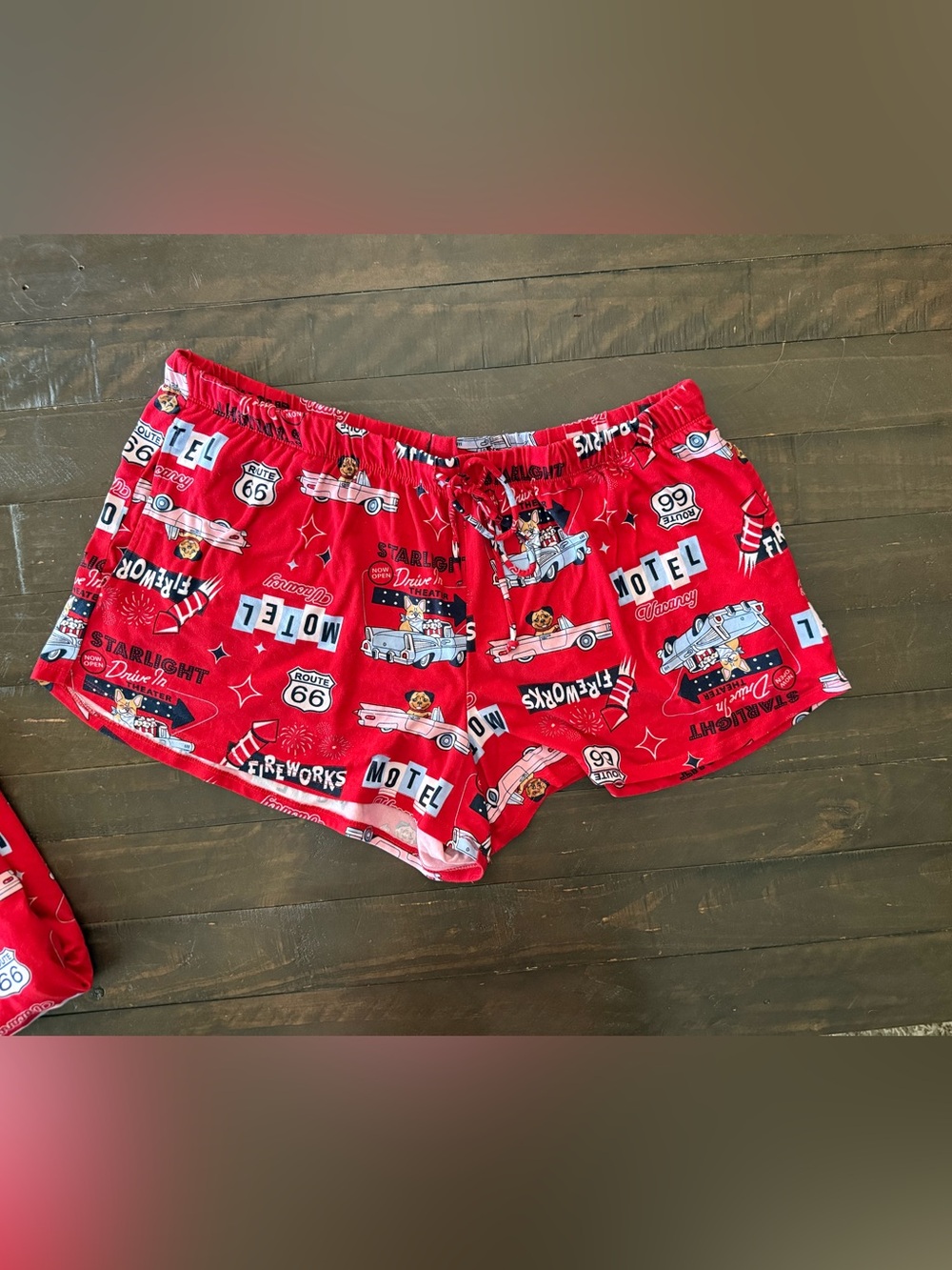 Red Graphic Short Pajama Set - Picture 3 of 4